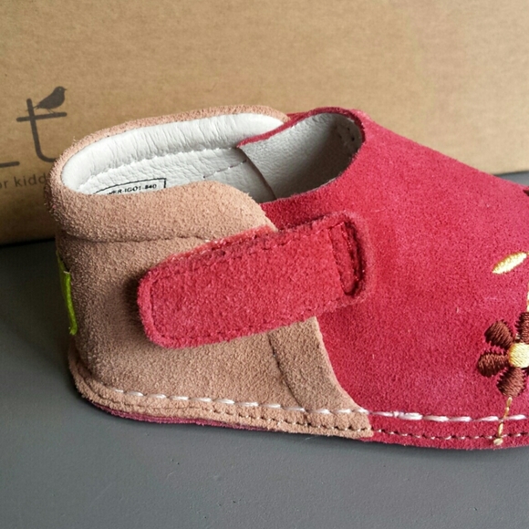 NIB Pipit Floral Pink Suede Leather Baby Shoes - Picture 12 of 15